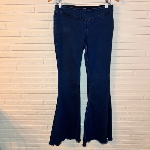 Free People Blue Denim High Waist Stretch Bell Bottoms, Women’s Size 30 - Picture 2 of 10